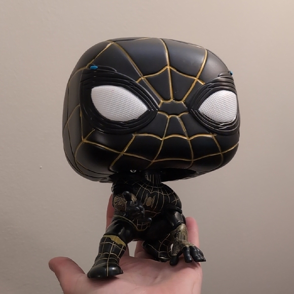 Black and Gold Spider-Man Collectible Figure - Picture 1 of 5